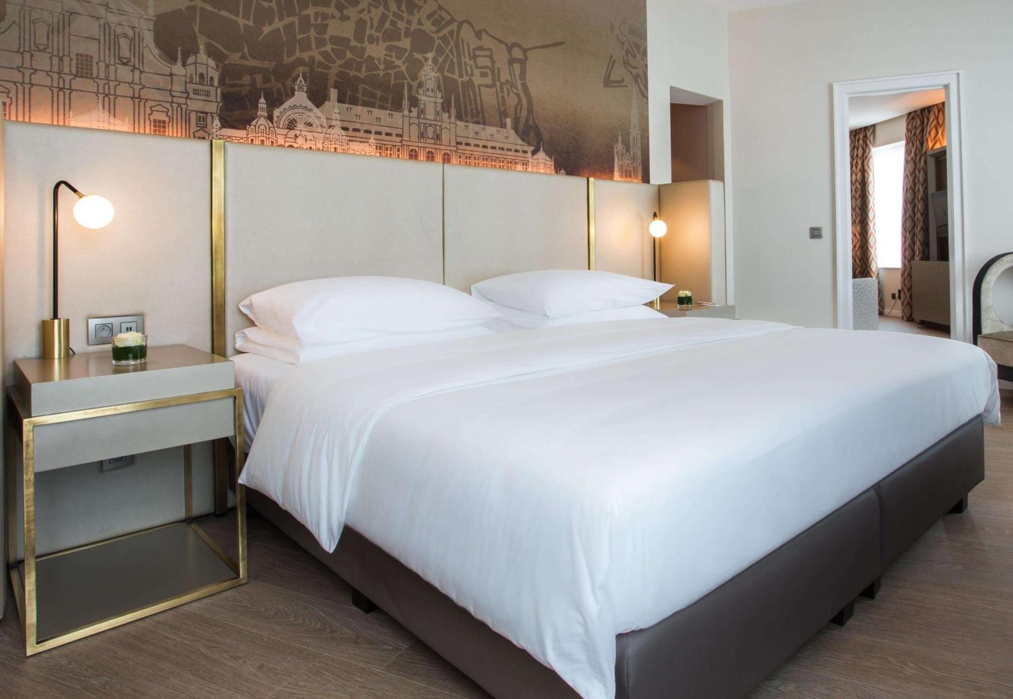 Hotel Radisson Blu Astrid Hotel, 4*